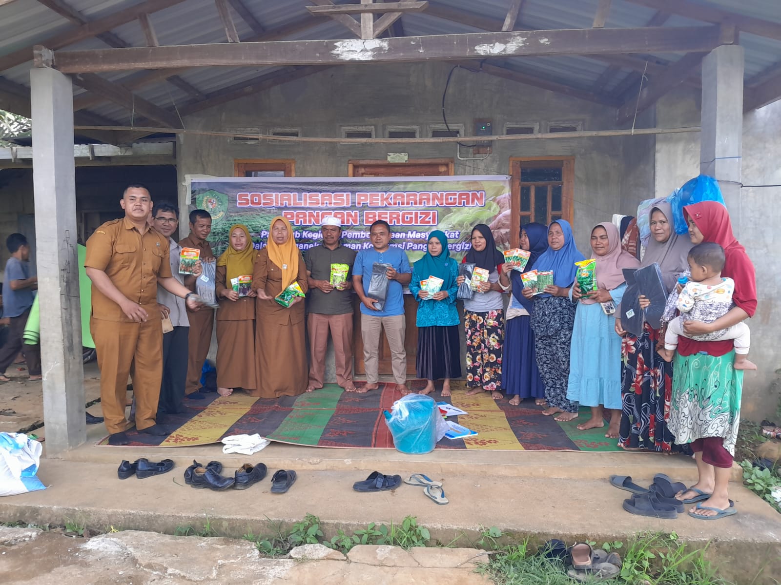 Sosialisasi pekarangan pangan bergizi Desa Sugi